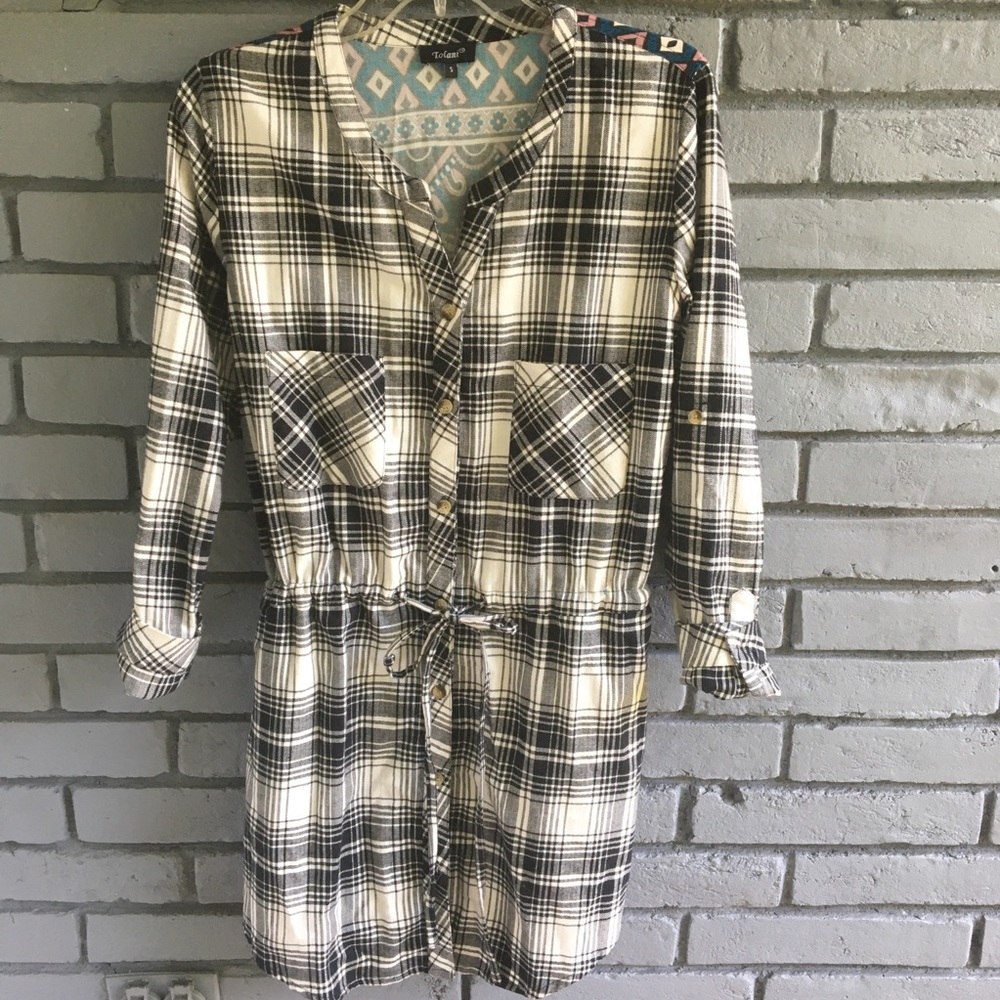 Tolani Tina Plaid Flannel Drawstring Pocket Dress. SZ S